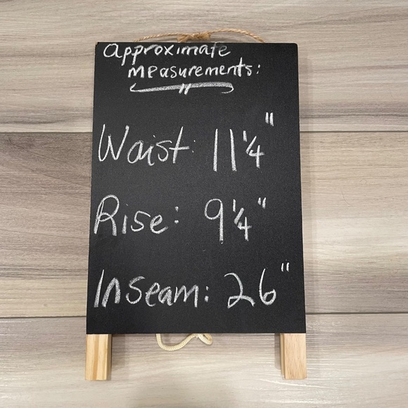 NWT REVAMPED DENIM High Rise Distressed Jeans with Stretch Size 00 - Picture 9 of 9